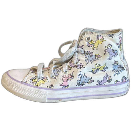 Girl's White Chuck Taylor Converse High Tops with Pastel Colored Unicorns Size 1 - Picture 2 of 14